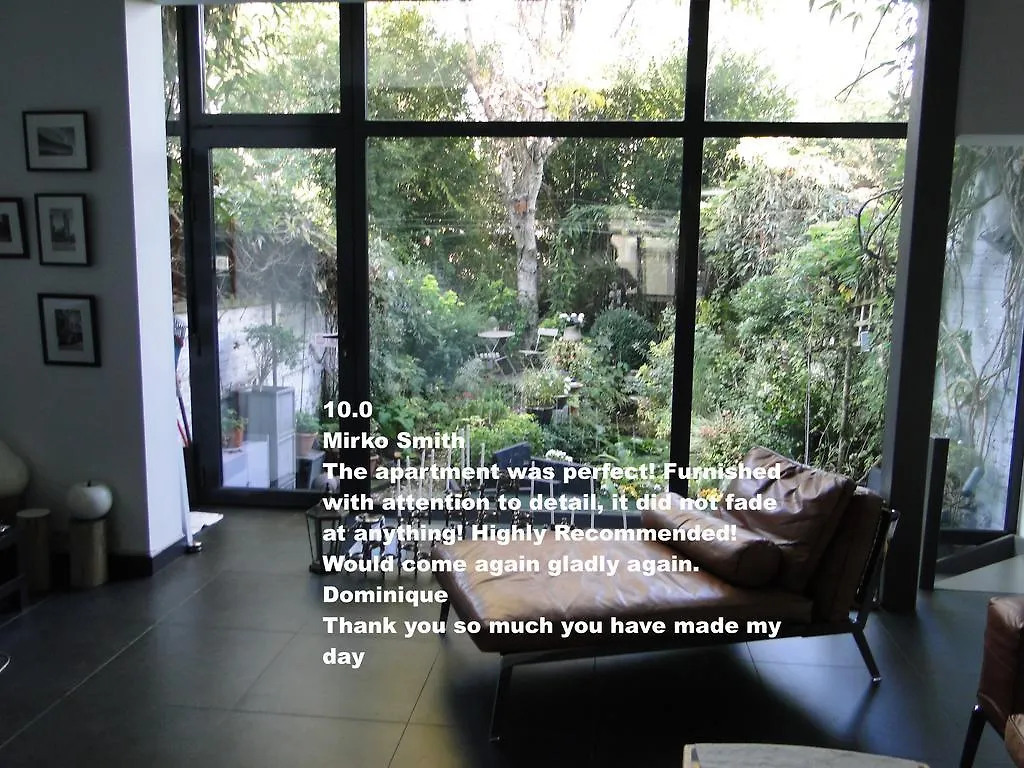 B&B D&F Suites Brussels Bed & Breakfast